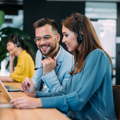 Goedendag, wij zijn HCS. Wij helpen bij verzuim.